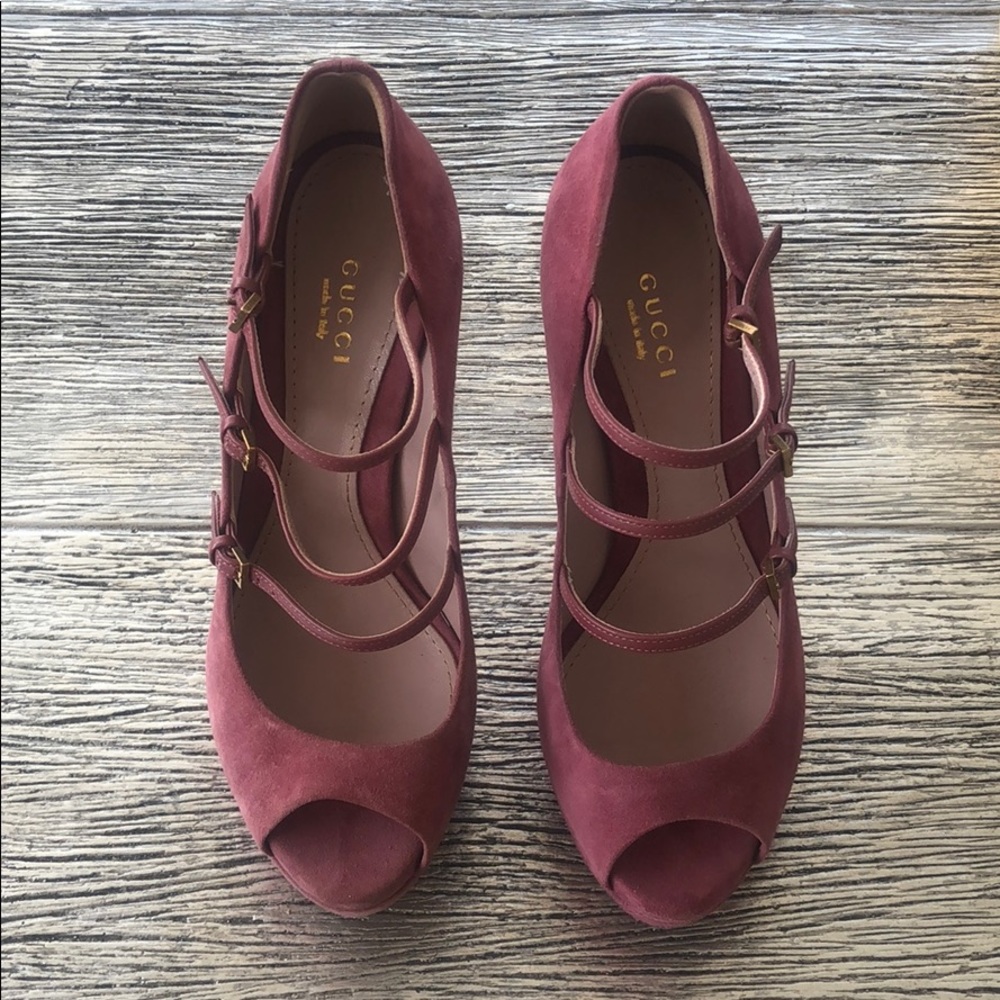 Gucci pumps